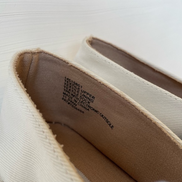 Torrid Ivory Canvas Espadrille Flats NWT! Size 11.5 - Picture 11 of 13